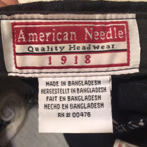 Philadelphia Phillies Vintage Ball 🧢 - Picture 3 of 4